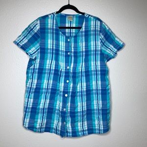 Spring time lightweight blue plaid button down